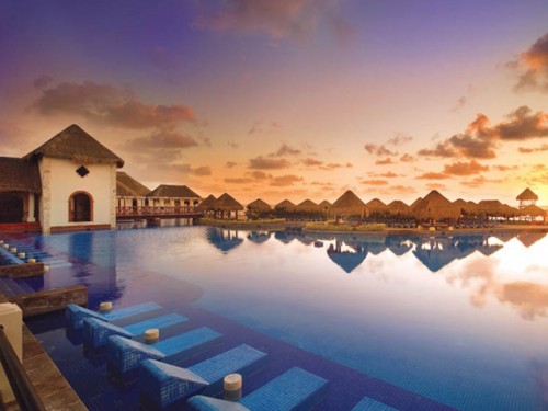 Now Sapphire Riviera Cancun reopens its doors