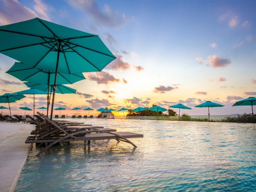 See photos of the newly-opened Dreams Vista Cancun Golf & Spa Resort