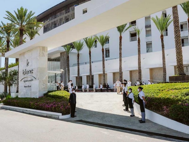 Le Blanc Spa Resort Los Cabos reopens