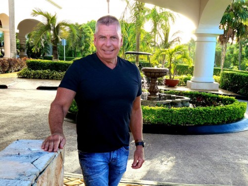 Monday Minute: Kemp World Travel's Joe Kemp