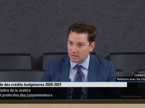 Compensation in QC for cancelled travel? Simon Jolin-Barrette takes aim at insurers.