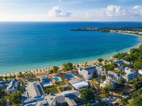 RIU celebrates 20 years in Jamaica