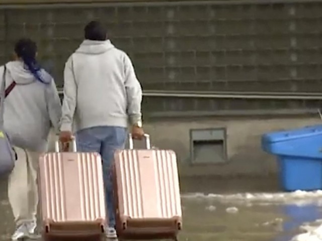 Travellers are walking out of YYZ, receiving fines cheaper than hotel quarantine stay