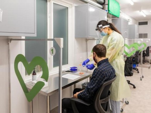 WestJet-YVR study shows that rapid antigen testing is effective for screening travellers