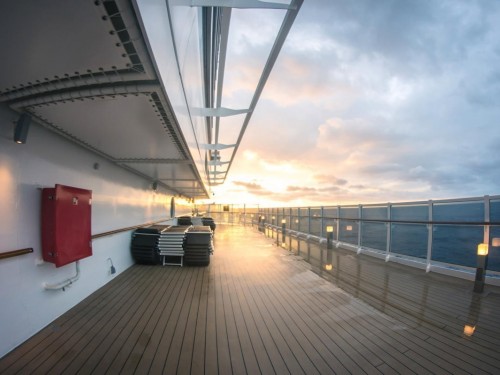 U.S. cruises can start simulated voyages with volunteers under new CDC guidance