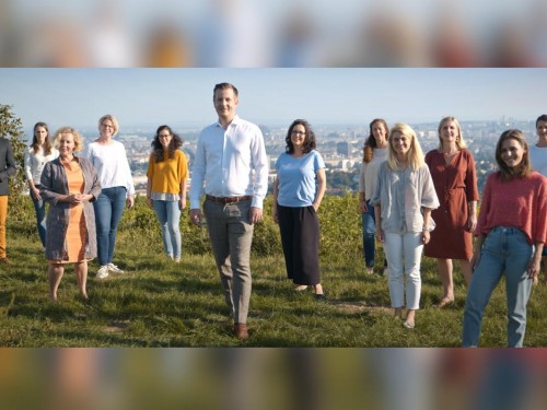 VIDEO: Greetings from Vienna!