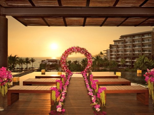 Register now for AMResorts' virtual wedding webinar, live from Mexico, on June 17