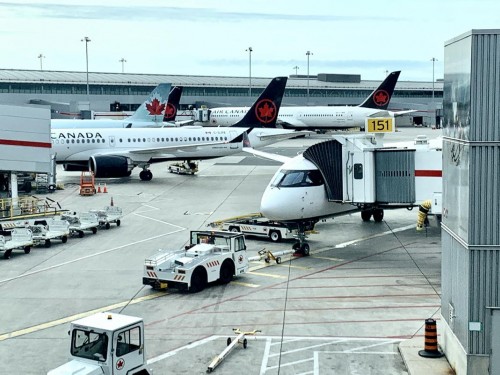 “Expect delays”: Airports advise of changes to arrival experience as Canada’s travel rules ease
