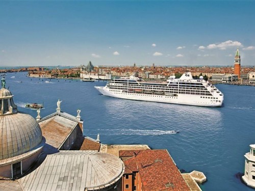 CLIA applauds Italian gov't's decision on cruises in Venice