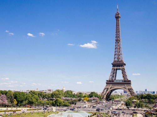 Non-EU visitors to France can now get a health pass for everyday venues