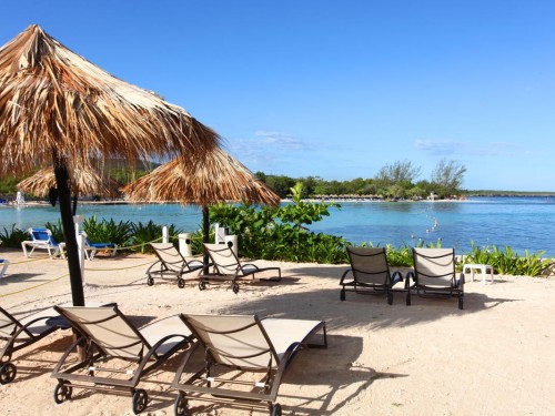 Adults-only Bahia Principe Luxury Runaway Bay to reopen on Sept. 1