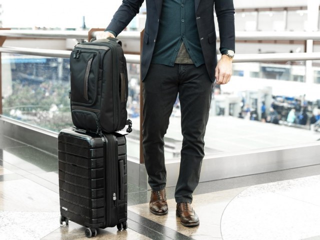 CDC tightens travel advisory for Canada, COVID-19 infections back to “high”