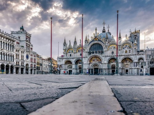 Uniworld's new "Nights Out" evening experiences showcase Europe in a new light