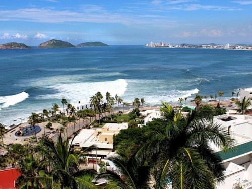 Swoop resumes flights from Canada to Mazatlán