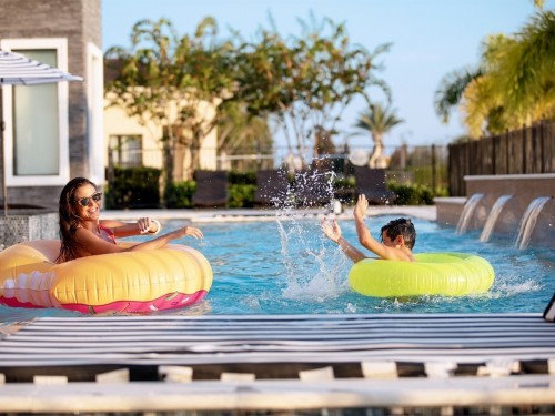 Experience Kissimmee holds Facebook contest for Canadian agents