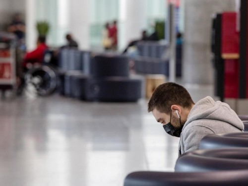 Air travellers might have to isolate for up to 3 days while awaiting COVID-19 test results: Duclos