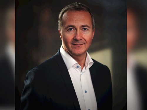 AmEx Global Business Travel going public via $5.3B merger deal with Apollo SPAC