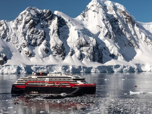 PHOTOS: Hurtigruten makes long-awaited return to Antarctica