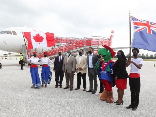 Air Canada sends first flight back to Grand Cayman