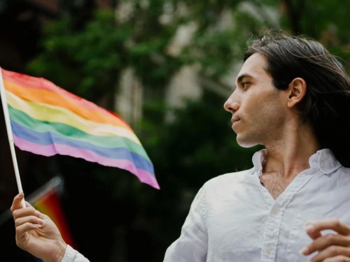 TreadRight partners with Rainbow Railroad to help bring LGBTQI+ people to safety