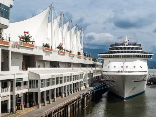Feds unveil framework for restarting cruises in Canada; full vaccination, pre-boarding/return tests required