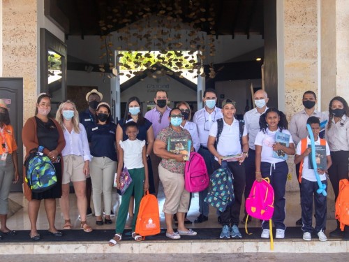 Sunwing, Bentley donate 250+ books & backpacks to children in the DR