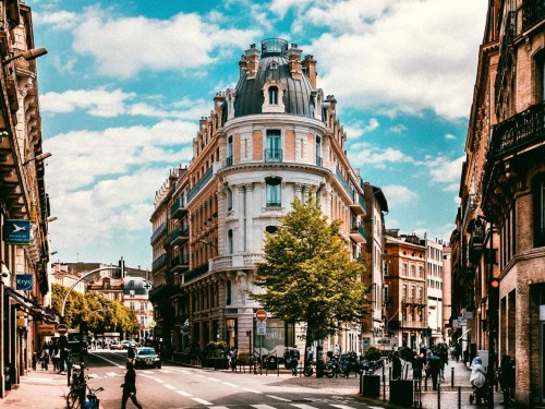 Air Transat resumes direct flights to France's wonderful regions