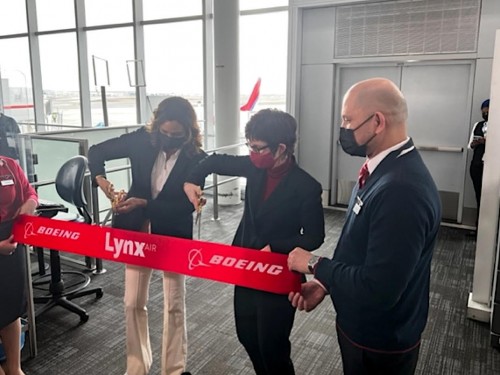 Lynx celebrates first Toronto-Calgary flight; YYZ, YHM to offer six cities by summer