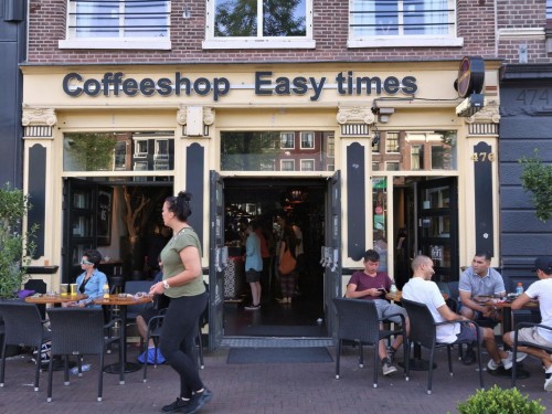 Amsterdam mulls move to bar tourists from cannabis-selling coffeeshops