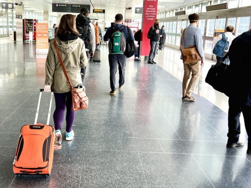 CBSA welcomes 1M+ travellers in a week for the first time since the start of COVID