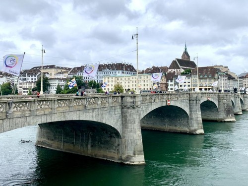 Air Transat resumes flights to Basel