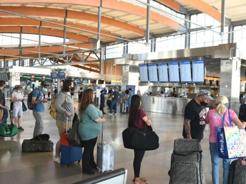 Biden admin to modernize U.S. entry procedures, promote travel beyond coastal states