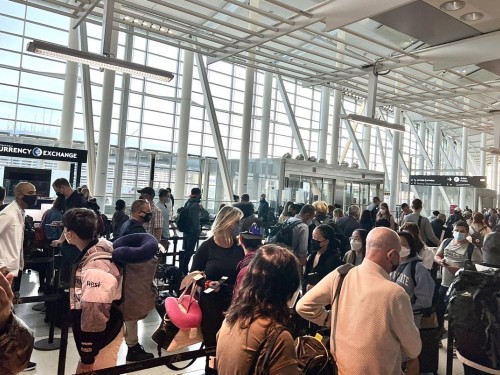 Airport wait times “continue to decrease,” federal officials say