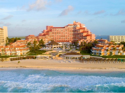 First Wyndham Grand in Mexico will open in Cancun on Nov. 1