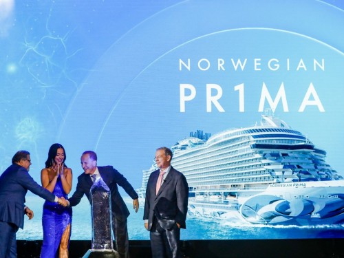 NCL makes history with Norwegian Prima's official welcome