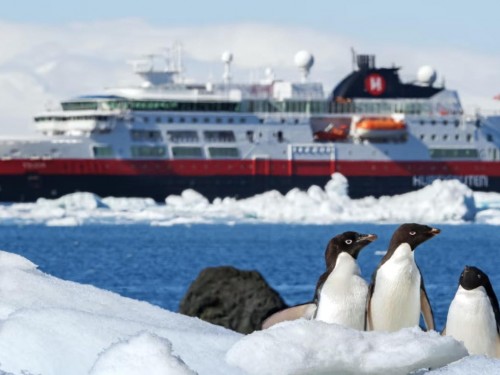 Hurtigruten drops pre-departure testing except for Antarctica expeditions