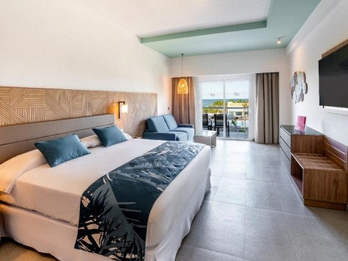 PHOTOS: RIU opens third hotel in Costa Mujeres – Riu Latino