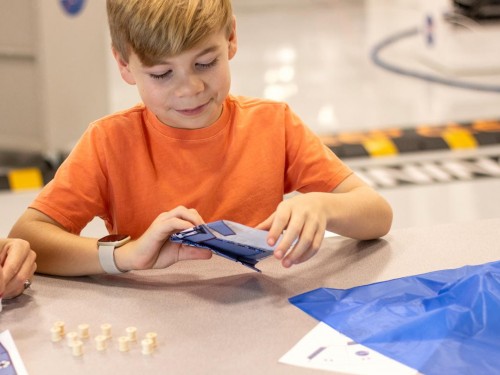 Carnival partners with Kennedy Space Center