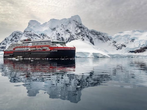 Hurtigruten Expeditions to install SpaceX’s Starlink by month’s end