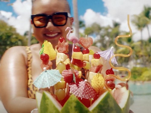 VIDEO: Sunwing’s catchy new ad promotes “More, More, More” value, experiences