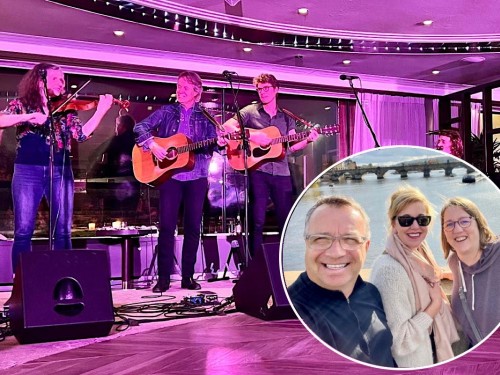 Jim Cuddy & band rocks Avalon ship with Stewart Travel Group; charity funds raised