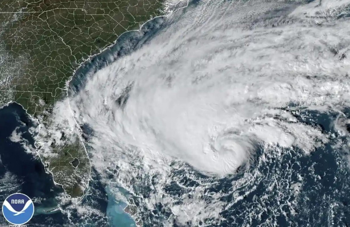 Sunwing system outage resolved; tropical storm snarls Orlando flights