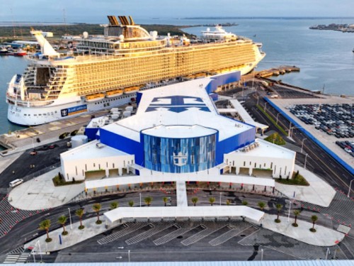 Royal Caribbean's new terminal in Texas is generated by solar panels