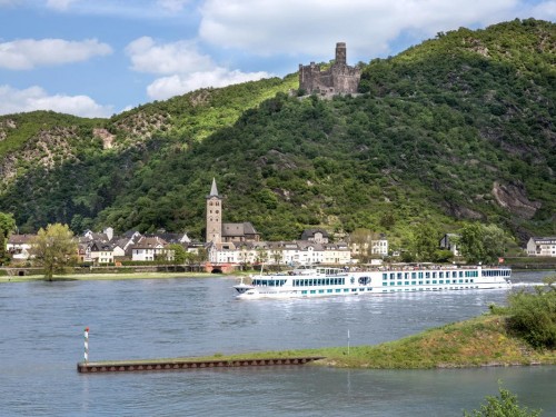 Uniworld launches new travel advisor training program – with perks!