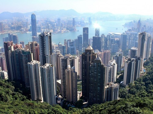 Hong Kong eases some travel restrictions amid China’s “zero-COVID” exit