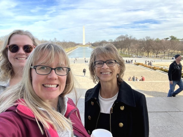 "Sell Your Way to the USA" winners explore Washington, DC