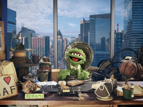 Trash talk: United Airlines hires Oscar the Grouch to explain green fuel