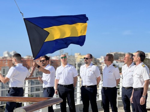 Carnival Venezia officially registers with the Bahamas