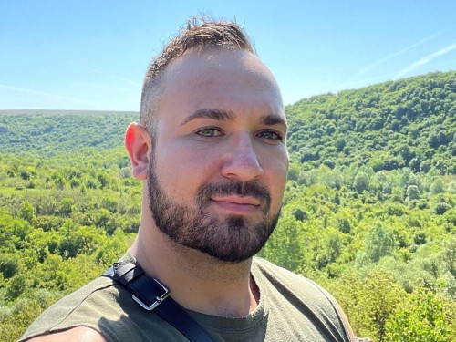 PAX Checks In with Uniworld’s Ernie Balint