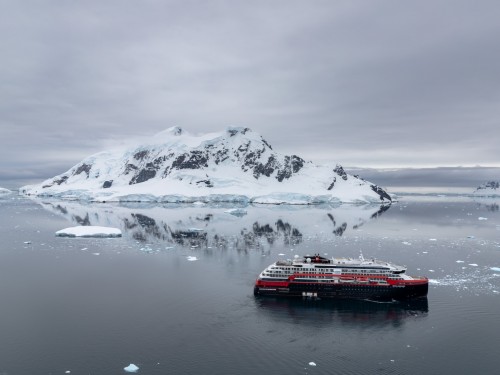 T.A. Appreciation Day comes early with Hurtigruten Expeditions' biggest promo yet